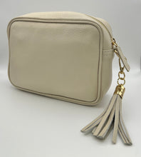 Load image into Gallery viewer, Leather 1 zip camera crossbody bag