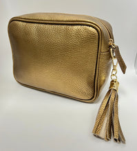 Load image into Gallery viewer, Leather 1 zip camera crossbody bag