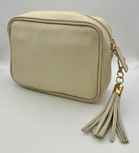 Load image into Gallery viewer, Leather 1 zip camera crossbody bag