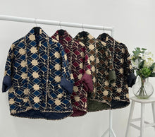Load image into Gallery viewer, Geometric quilted jacket
