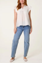 Load image into Gallery viewer, Cotton frill sleeve top
