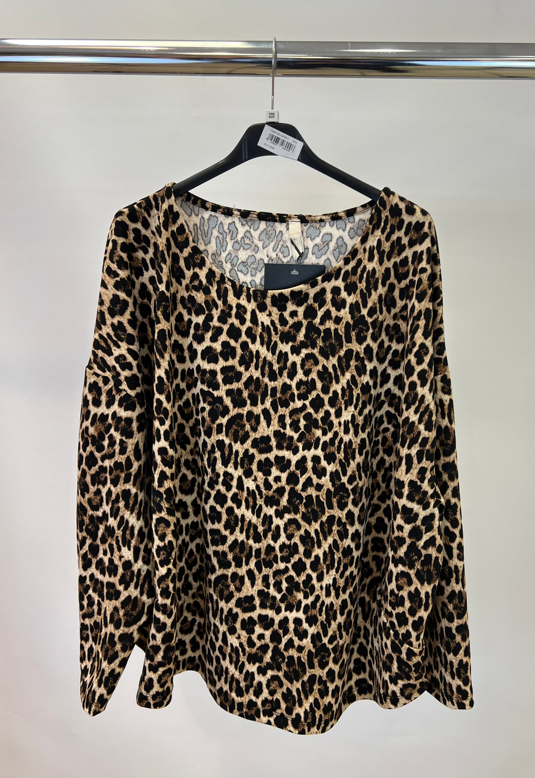 Leopard print top