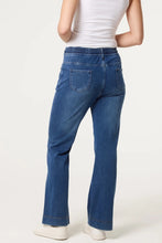 Load image into Gallery viewer, QED denim jeans
