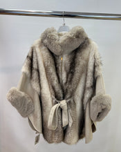 Load image into Gallery viewer, Faux fur tie up cape
