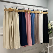 Load image into Gallery viewer, Plain wide leg belt trouser
