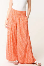 Load image into Gallery viewer, Printed wide leg trouser
