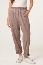 Load image into Gallery viewer, Stonewashed seam trouser
