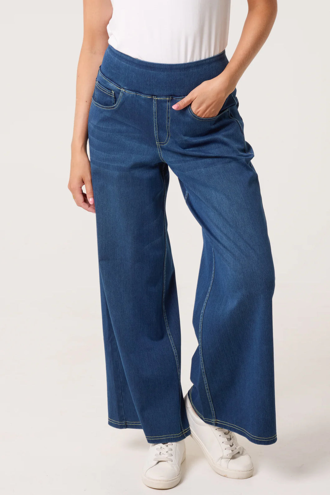 QED pull on denim trouser