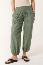 Load image into Gallery viewer, Cotton button trouser
