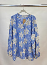 Load image into Gallery viewer, Paisley embroidered shirt
