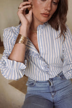 Load image into Gallery viewer, InApril 1986 cotton frill shirt
