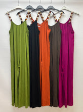 Load image into Gallery viewer, Plain bead jumpsuit
