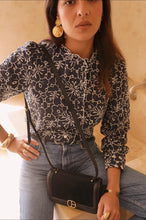 Load image into Gallery viewer, InApril1986 navy flower embroidered shirt
