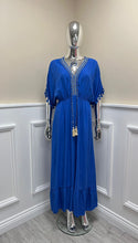 Load image into Gallery viewer, Plain tassel dress
