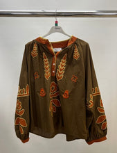 Load image into Gallery viewer, Inspiration Studio embroidered top
