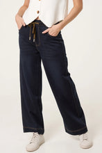Load image into Gallery viewer, Dark wash stretch wide leg jeans
