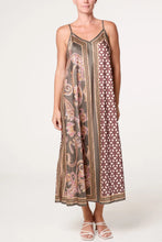 Load image into Gallery viewer, Satin printed strap dress

