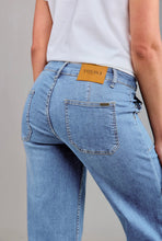 Load image into Gallery viewer, Toxik3 square pocket jeans
