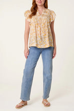 Load image into Gallery viewer, Flower print cotton top
