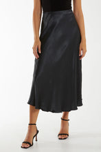 Load image into Gallery viewer, Plain satin skirt
