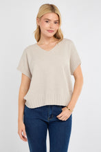 Load image into Gallery viewer, Knitted v-neck tank top
