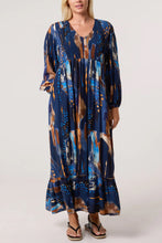 Load image into Gallery viewer, Watercolour print v-neck dress
