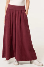 Load image into Gallery viewer, Corduroy wide leg trousers
