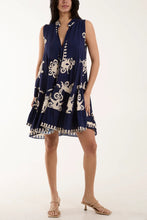 Load image into Gallery viewer, Printed sleeveless dress
