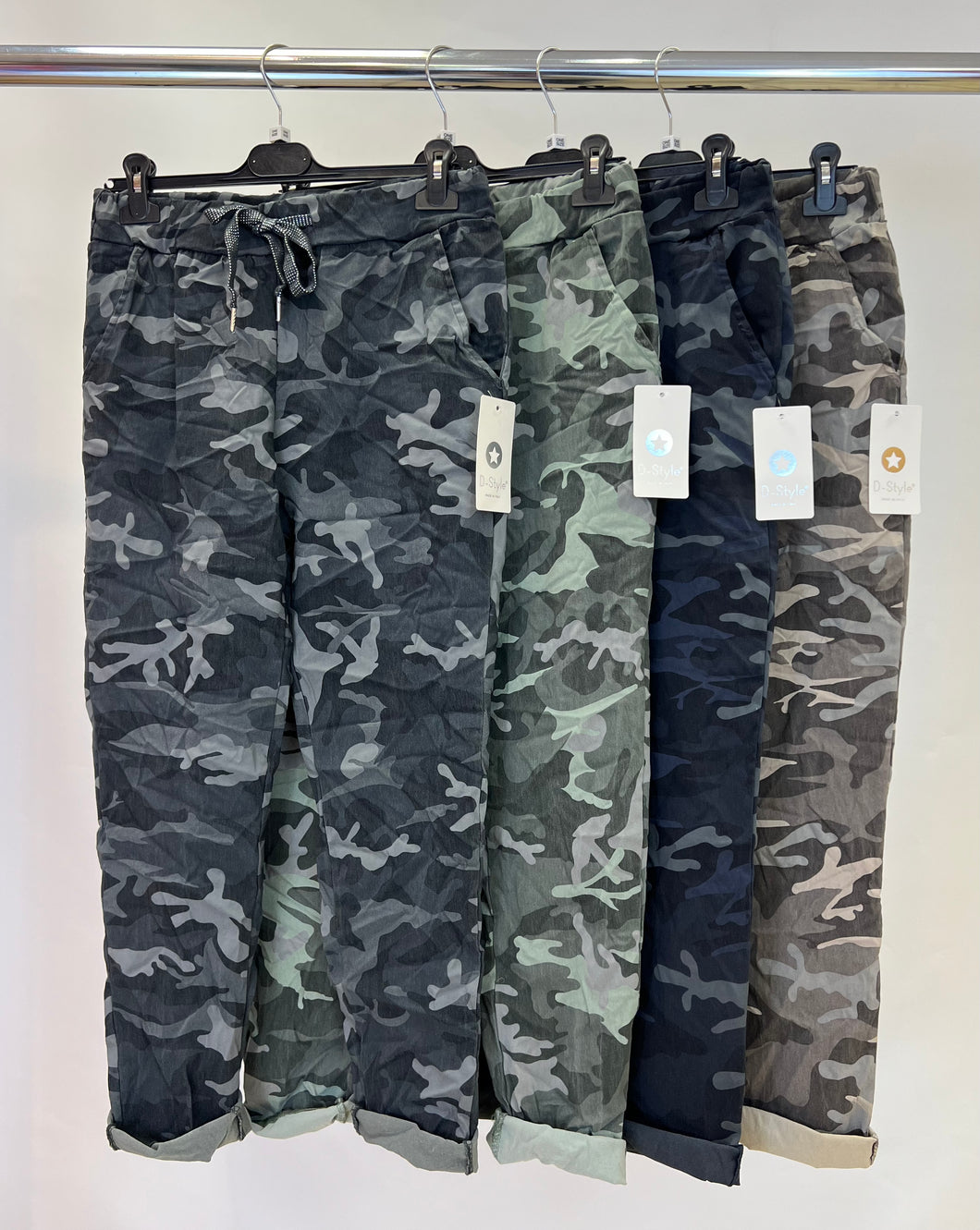 Camouflage magic trouser