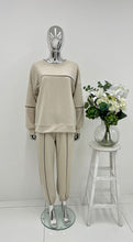 Load image into Gallery viewer, Round neck tracksuit
