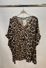 Load image into Gallery viewer, Leopard print cheesecloth top
