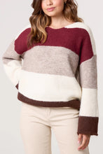 Load image into Gallery viewer, Block print v-neck jumper
