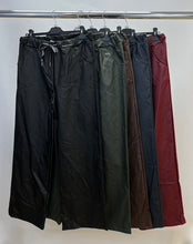 Load image into Gallery viewer, Leather look straight leg trousers
