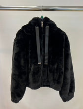 Load image into Gallery viewer, Teddy bear hooded jacket
