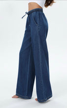 Load image into Gallery viewer, Melly straight leg denim joggers
