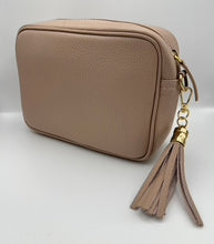 Load image into Gallery viewer, Leather 1 zip camera crossbody bag
