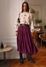 Load image into Gallery viewer, Flower embroidered jumper
