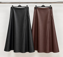 Load image into Gallery viewer, Bisou project leather skirt
