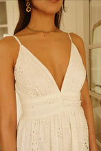 Load image into Gallery viewer, InApril 1986 broderie anglaise dress
