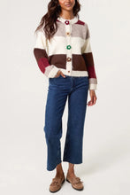 Load image into Gallery viewer, Crochet flower button cardigan
