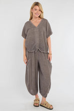 Load image into Gallery viewer, Sugarbabe stonewashed linen rouched top

