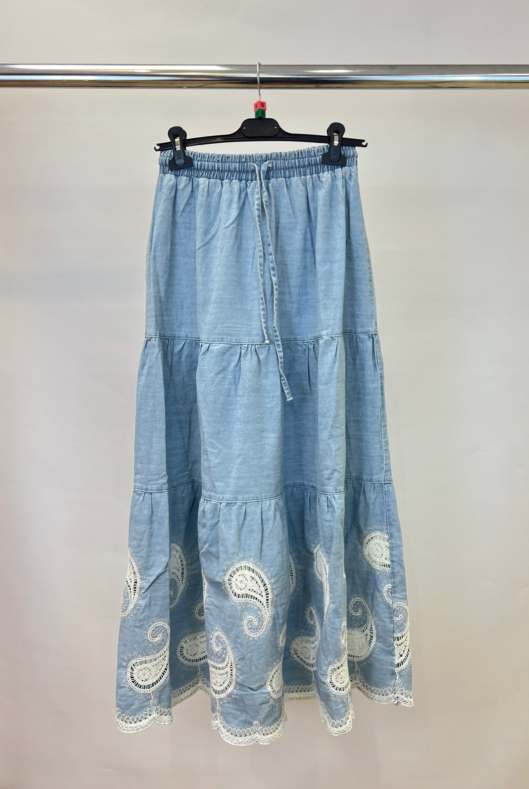 Paisley embroidered denim skirt