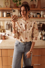 Load image into Gallery viewer, InApril 1986 beige embroidered shirt
