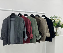 Load image into Gallery viewer, Corduroy padded jacket
