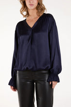 Load image into Gallery viewer, Satin v-neck top
