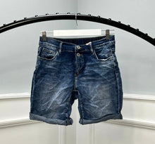 Load image into Gallery viewer, Melly two button denim shorts
