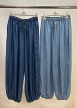 Load image into Gallery viewer, Denim cuffed trousers
