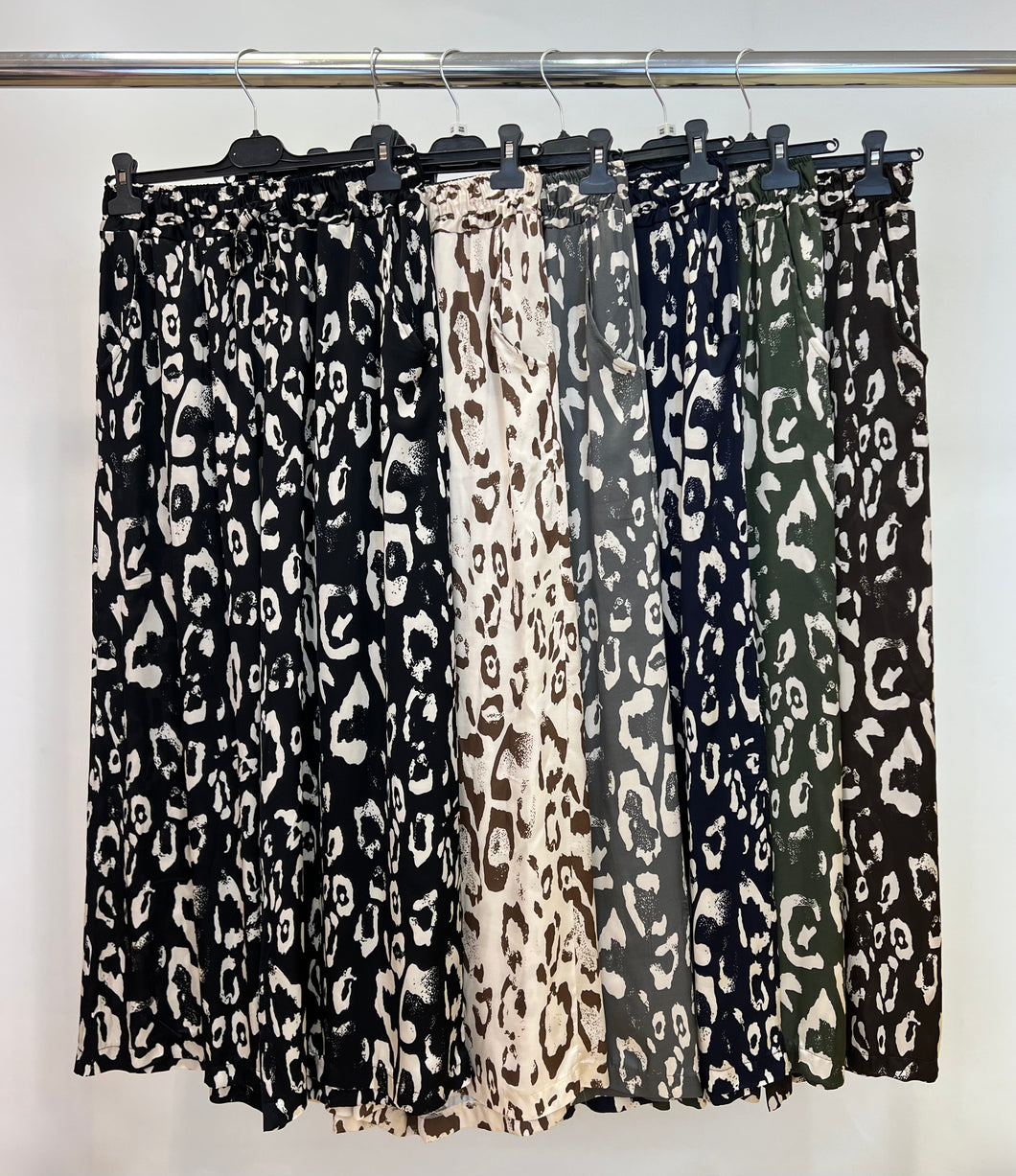 Silk blend leopard print trouser