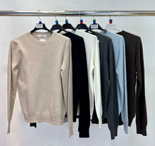 Load image into Gallery viewer, Soft knit round neck jumper
