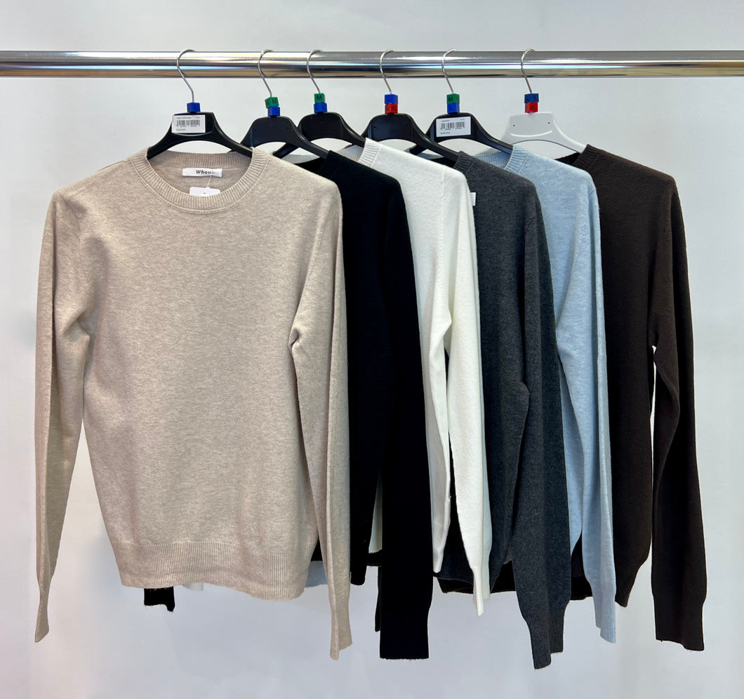 Soft knit round neck jumper